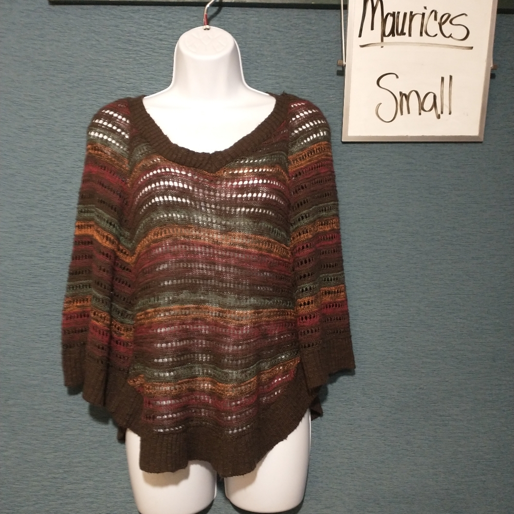 Maurices loose knit flowy poncho size small +